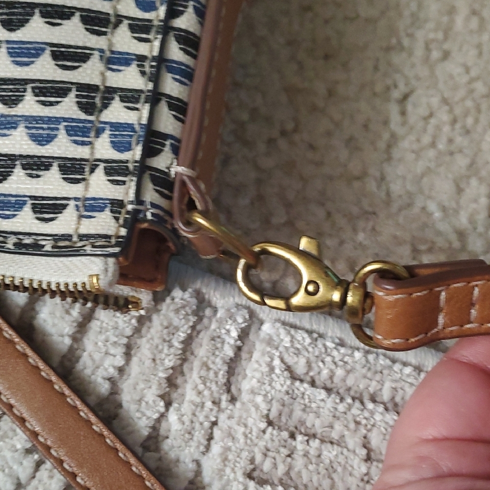 Fossil Navy and Cream Crossbody Bag - Picture 5 of 5